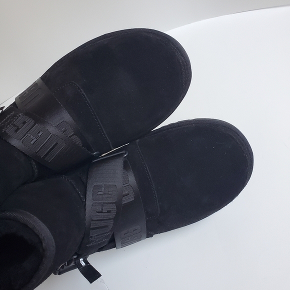 UGG Classic Mini Boots BLACK MENS Size 13 - Picture 11 of 15